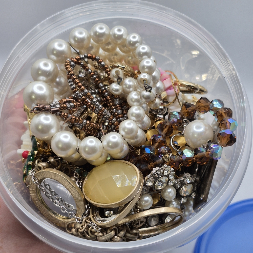 2+ lb VTG to Now Jewelry Jar | Craft, Repair, Wear - Picture 6 of 8
